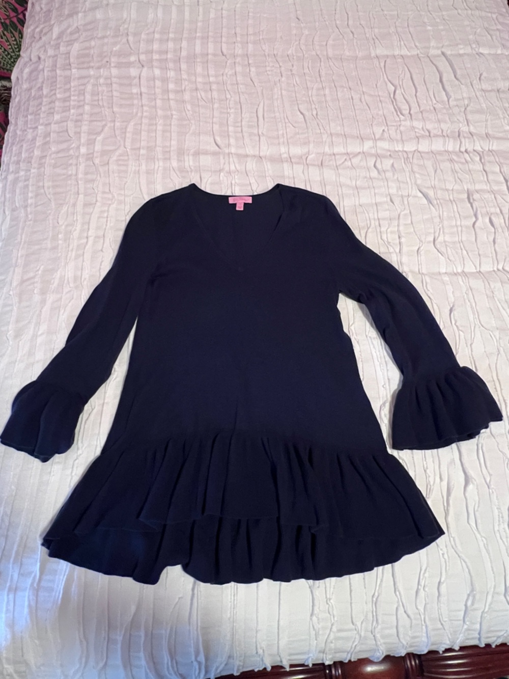 Lilly Pulitzer Long Sleeve shirt with Flared Cuffs, navy size small